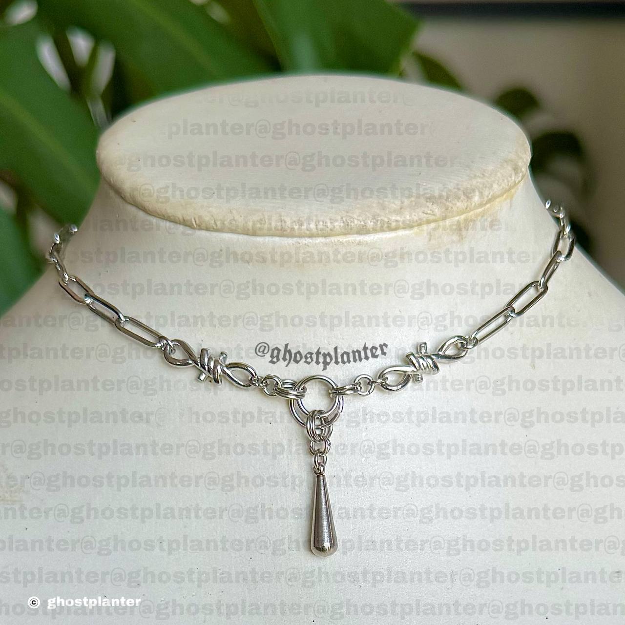 Silver or Golden Stainless Steel Czar Necklace