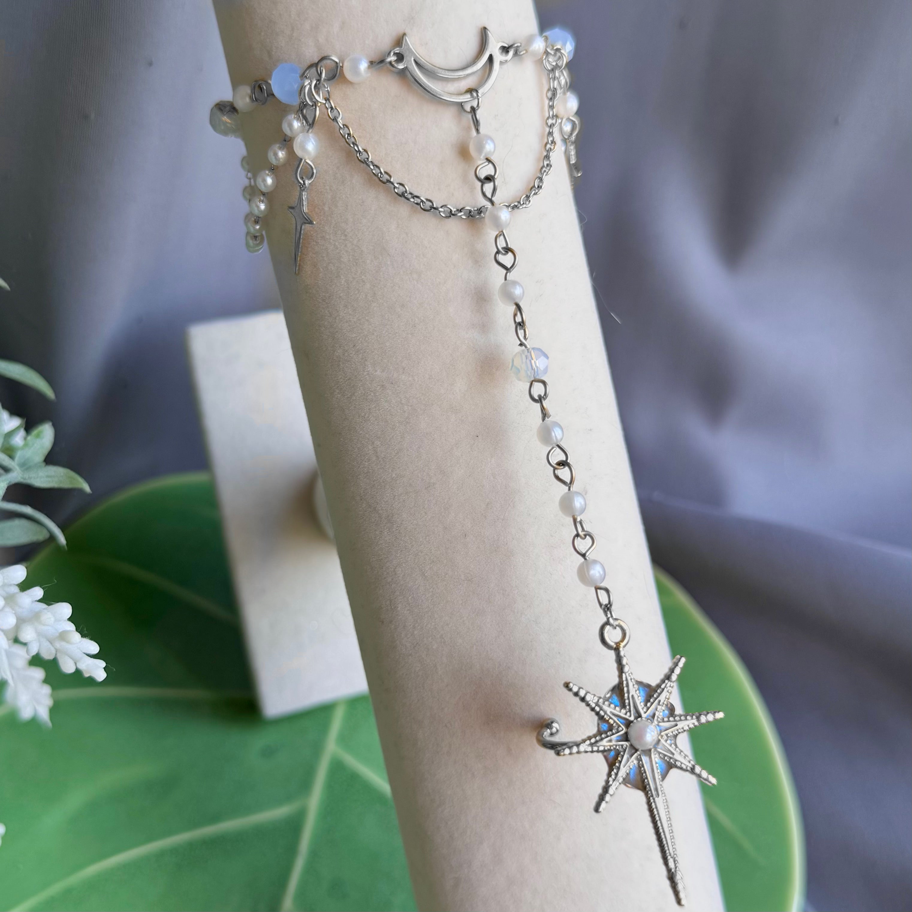 Golden or Silver Steel Nova Hand Chain