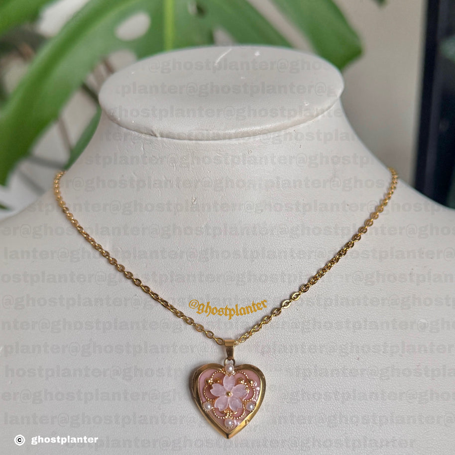 Golden Stainless Steel Locket Necklaces