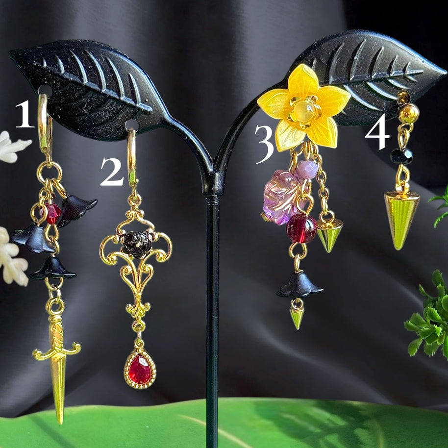 Golden Stainless Steel Rapunzel Gothel Earrings 1pcs