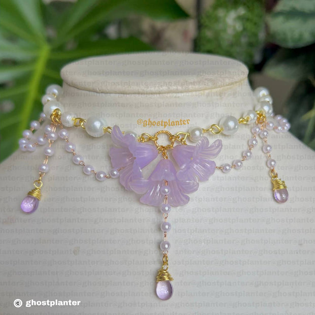 Golden Alloy Cranesbill Necklace